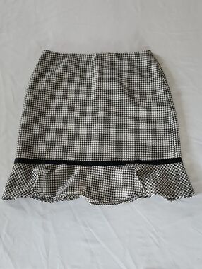 Vintage Chapter One Black and White Houndstooth Skirt